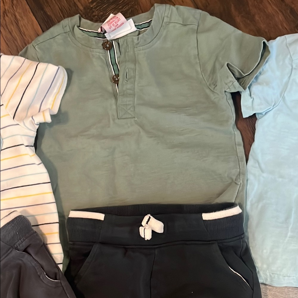 Set of 3 Matching Tommy Bahama Kids Outfits - Picture 3 of 6